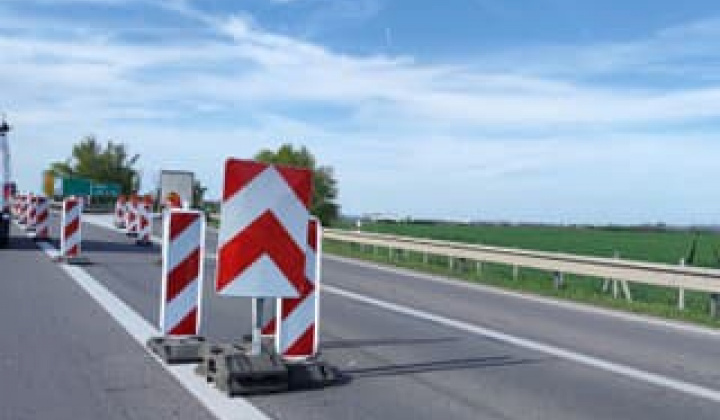 Fotka - Obmedzenie dopravy